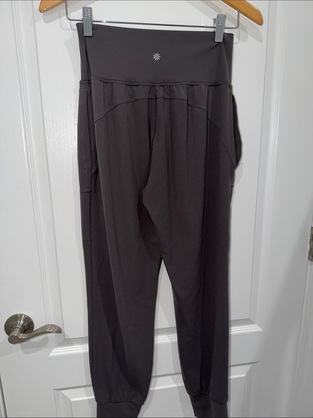 Athleta Salutation Jogger pants solid dark gray color size small performance - Picture 5 of 5